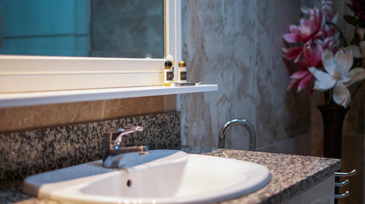 Ocean View Apartment - Pool And Sea View & Albufeira Center 外观 照片